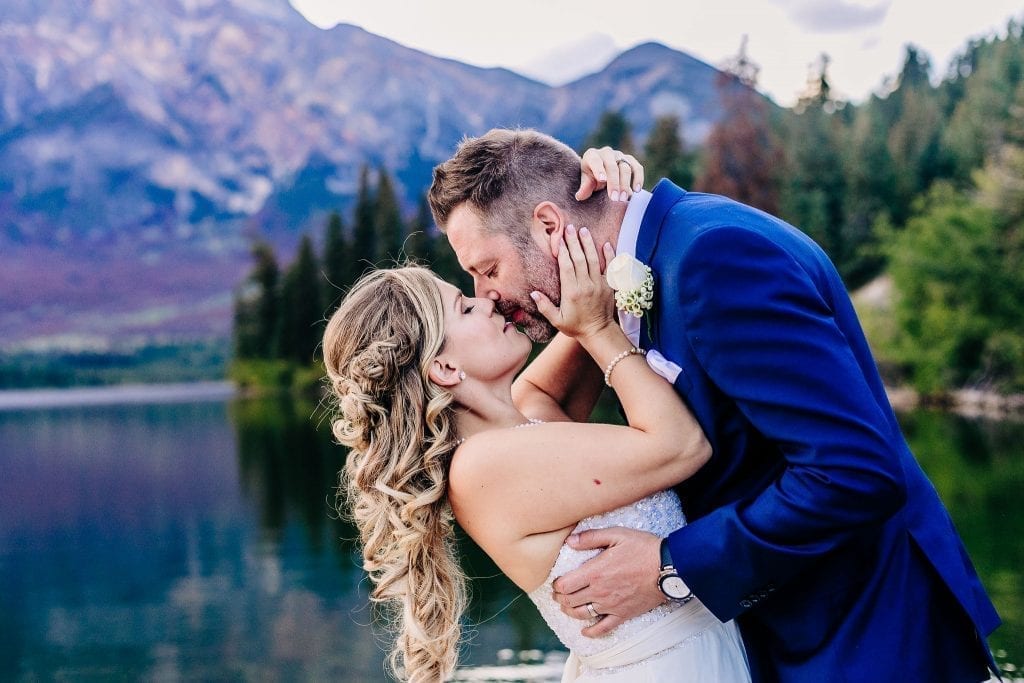 Bride and Groom Kissing photos Jasper Alberta